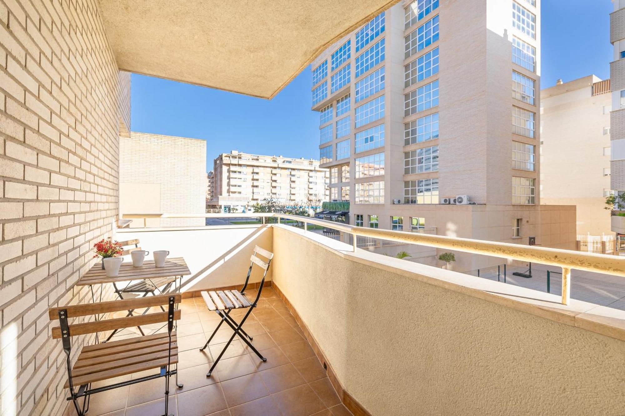 H2m Teatinos Pool & Terrace Appartamento Málaga